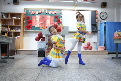 献舞一支助喜庆